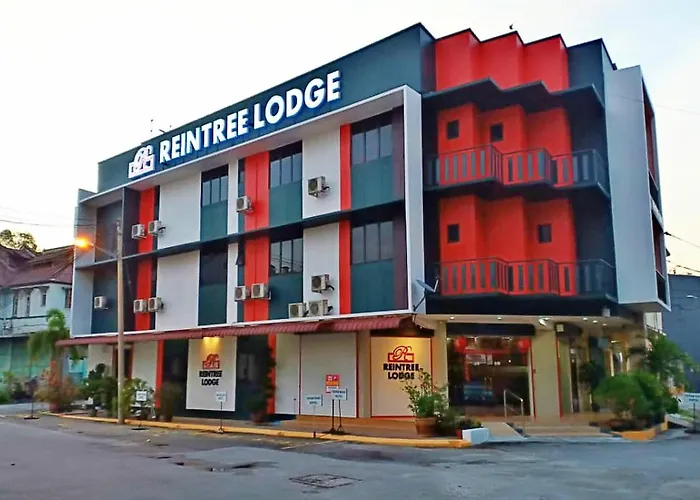 Reintree Lodge Hotel